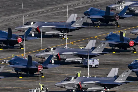 تقرير: إسرائيل في حالة تأهب تحسبا لضربة أميركية على إيران