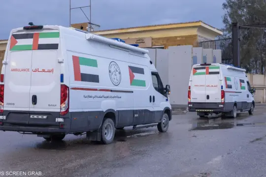 قوافل المساعدات الإماراتية تصل قطاع غزة لدعم الاحتياجات الإنسانية