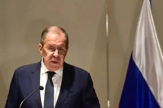 لافروف يستبعد هدوء الشرق الأوسط ويشدّد على الحاجة لمعالجة جذور الصراع الفلسطيني