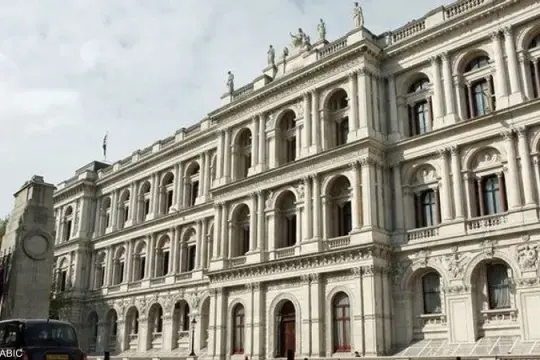 بريطانيا تدين توسيع إسرائيل للسيطرة على الضفة الغربية وتدعوها للتراجع