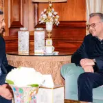 الشيخ عبد الله بن زايد يبحث مع مستشار ترامب العلاقات الإستراتيجية وملف السودان