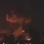 وزير الدفاع الباكستاني يعلن "حرباً مفتوحة" على الحكومة الأفغانية بعد تبادل هجمات دامية