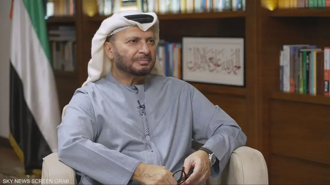 أنور قرقاش يتساءل عن غياب الدور العربي والإسلامي: أين الدعم في مواجهة التصعيد الإيراني؟