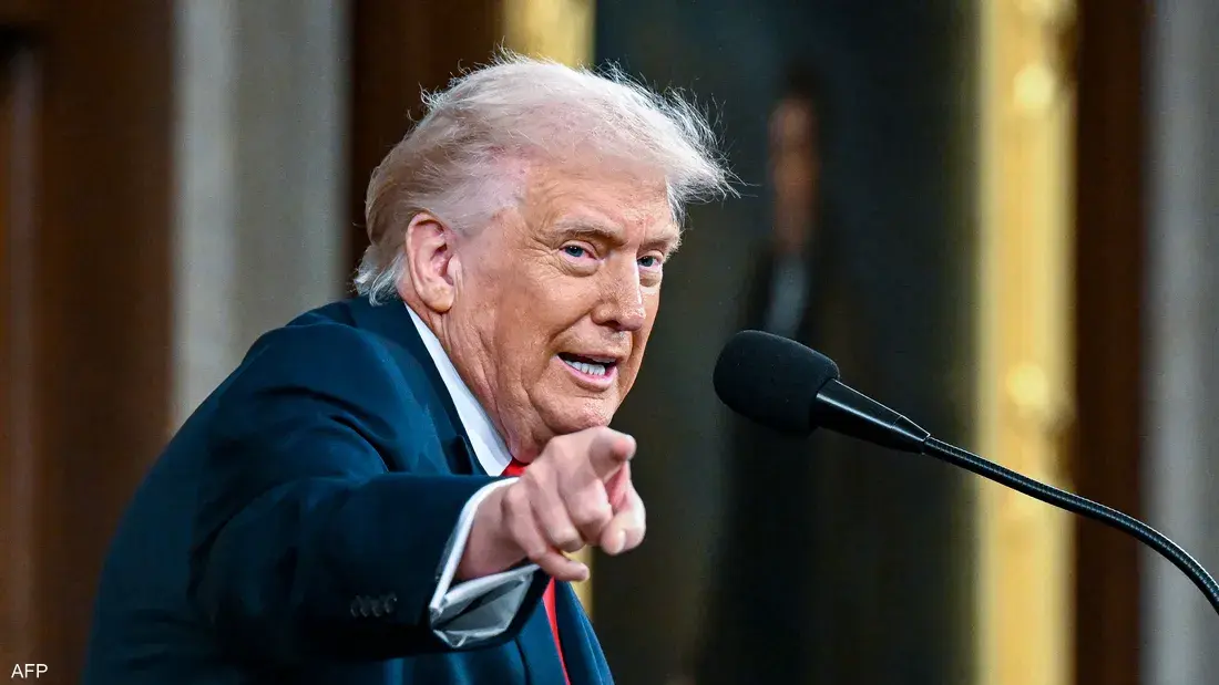 الرئيس الأميركي يؤكد تقدم العمليات العسكرية ضد إيران واستعداد بلاده لمرافقة السفن في مضيق هرمز