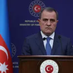 أذربيجان تسحب دبلوماسييها من إيران بعد هجوم بطائرات مسيّرة