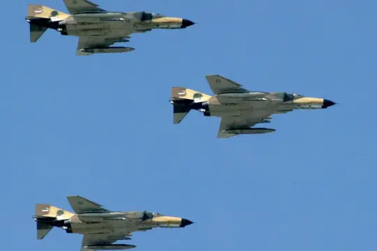 تهالك الطائرات الإيرانية يكشف نقاط ضعف استراتيجية أمام القوات الأميركية والإسرائيلية