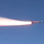 تقارير: إسرائيل استخدمت صاروخاً بالستياً متطوراً لقتل المرشد الإيراني علي خامنئي