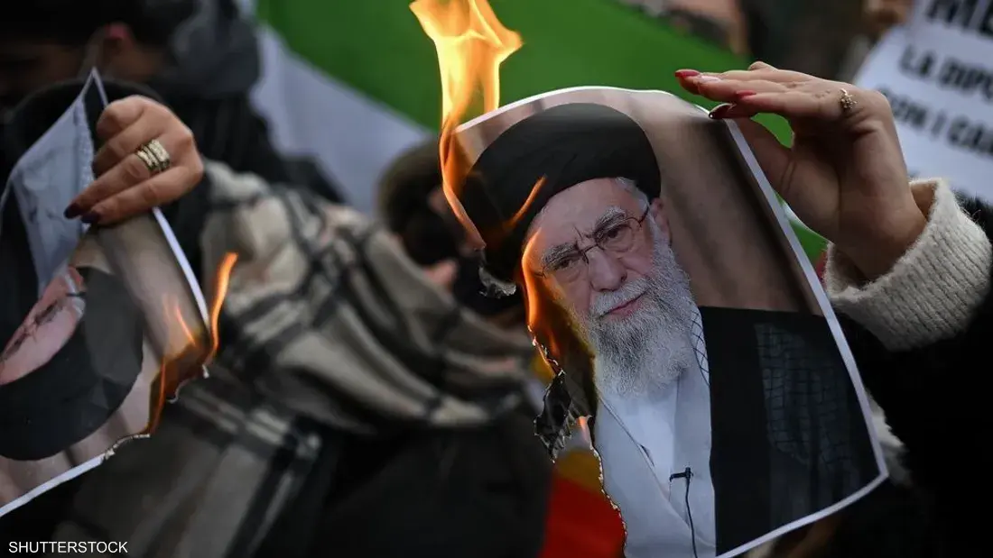 اعتذار الرئيس الإيراني لدول الجوار يتناقض مع هجمات الحرس الثوري بالصواريخ والمسيرات