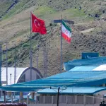 تركيا تصد صاروخًا بالستيًا إيرانيًا داخل مجالها الجوي