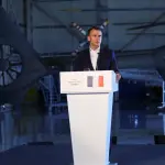 فرنسا تنشر 12 سفينة حربية لتأمين الملاحة في البحر المتوسط والبحر الأحمر