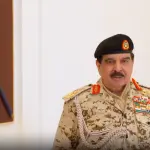 الملك حمد بن عيسى آل خليفة يزور سلاح الجو الملكي البحريني ويشيد بالجاهزية القتالية