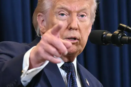 ترامب يؤكد تدمير النظام الإيراني عسكرياً واقتصادياً ويؤكد منع طهران من امتلاك النووي