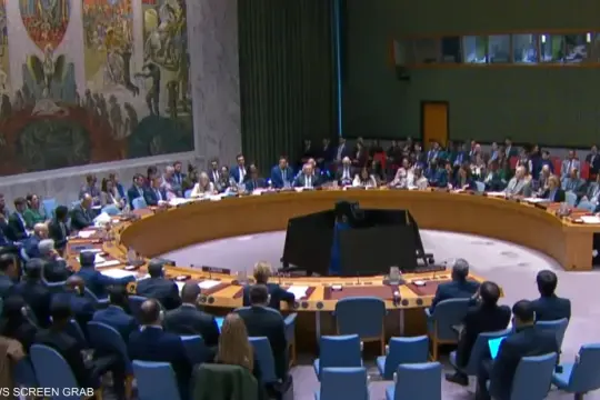 مجلس الأمن يعتمد قراراً يدين الهجمات الإيرانية على الخليج والأردن