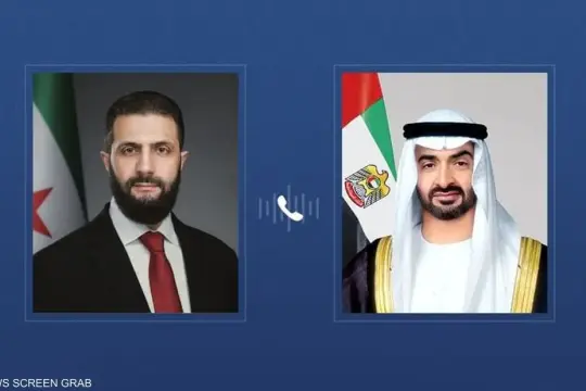 محمد بن زايد وأحمد الشرع يبحثان تداعيات التصعيد العسكري في المنطقة