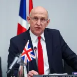 وزير الدفاع البريطاني يشكك في دور روسيا بتكتيكات إيران المسيّرة