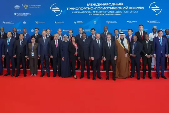 الإمارات: إغلاق مضيق هرمز يهدد التجارة العالمية ويتطلب تحركًا دوليًا عاجلًا