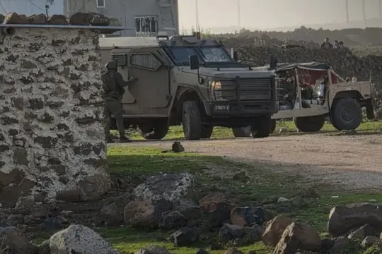 مقتل شاب بقصف إسرائيلي استهدف سيارة مدنية في ريف القنيطرة