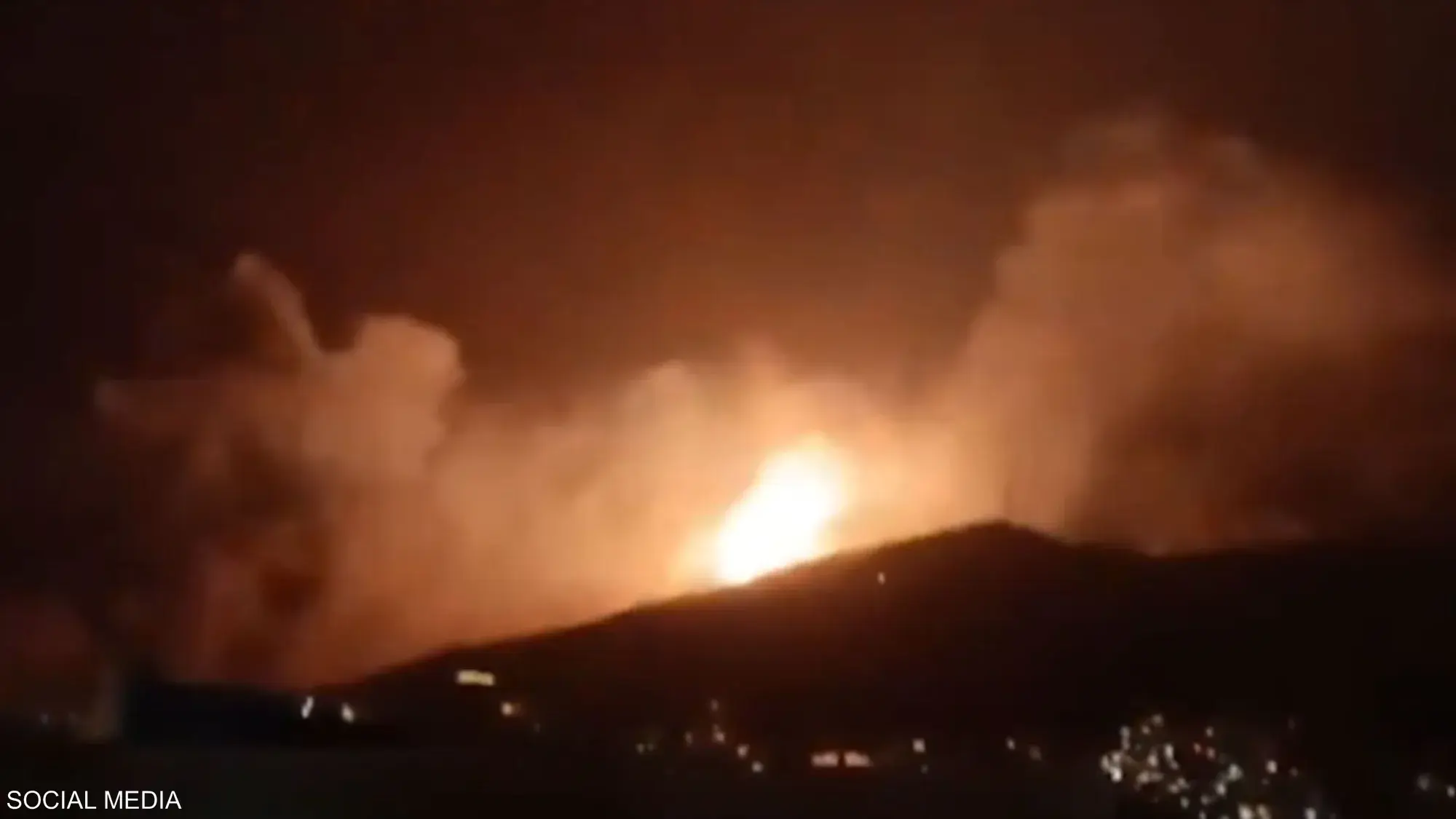 تصعيد أميركي متواصل مع اقتراب انتهاء مهلة فتح مضيق هرمز وتحذيرات من “عواقب قاسية”