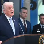 ترامب يكشف تفاصيل عملية إنقاذ الطيارين الأميركيين داخل إيران