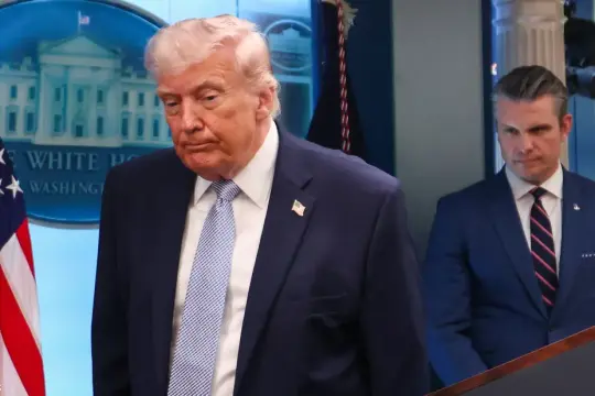 ترامب: لست قلقا بشأن "جرائم الحرب" في إيران