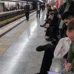 إسرائيل تحذر الإيرانيين من استخدام القطارات بعد موجة غارات جوية على إيران