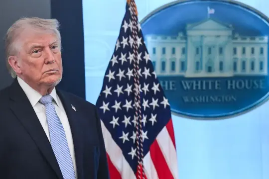 دونالد ترامب يعلن وقف قصف إيران لمدة أسبوعين تمهيداً لاتفاق شامل