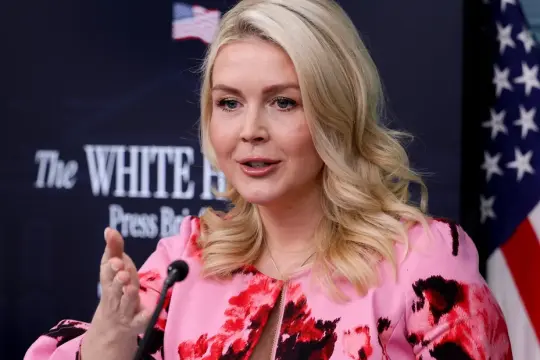 البيت الأبيض: ترامب نجح في إعادة فتح مضيق هرمز