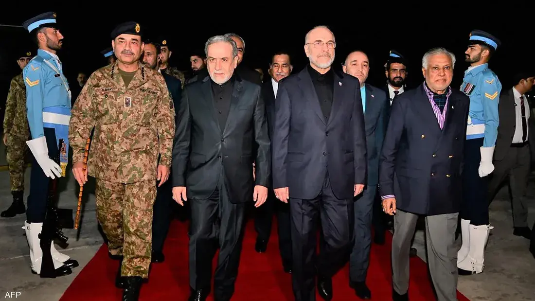 الوفد الإيراني يلتقي رئيس وزراء باكستان قبل محادثات مع الولايات المتحدة