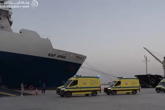 المستشفى الإماراتي العائم في العريش يستقبل 5 مرضى جدد من قطاع غزة