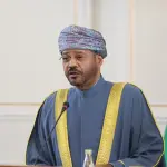عُمان تدعو لتمديد الهدنة بين واشنطن وطهران وتقديم تنازلات مؤلمة