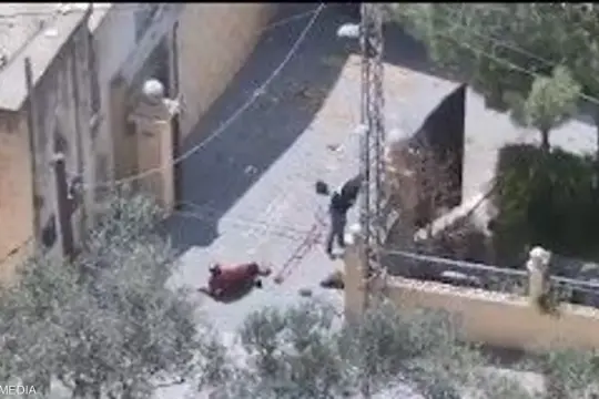 الجيش الإسرائيلي: استجواب 3 من مقاتلي حزب الله بعد اعتقالهم في جنوب لبنان