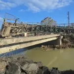 غارة إسرائيلية تدمر جسر القاسمية جنوب لبنان وتقطع آخر رابط بين شمال الليطاني وجنوبه