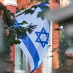 تحقيق أمني في لندن بعد تهديدات قرب السفارة الإسرائيلية وتعزيز الإجراءات الأمنية