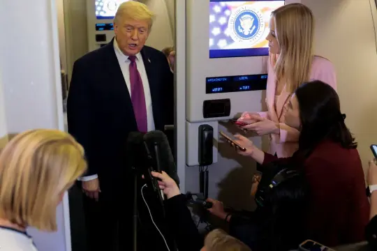 ترامب يتحدث عن "أخبار جيدة" بشأن إيران ويهدد بإنهاء وقف إطلاق النار