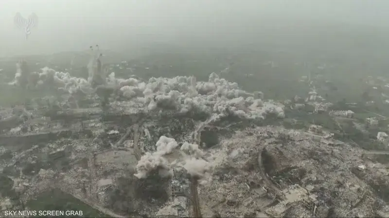 تقارير عسكرية تتحدث عن سياسة “تطهير المنطقة” وتحويل بلدات حدودية إلى منطقة عازلة