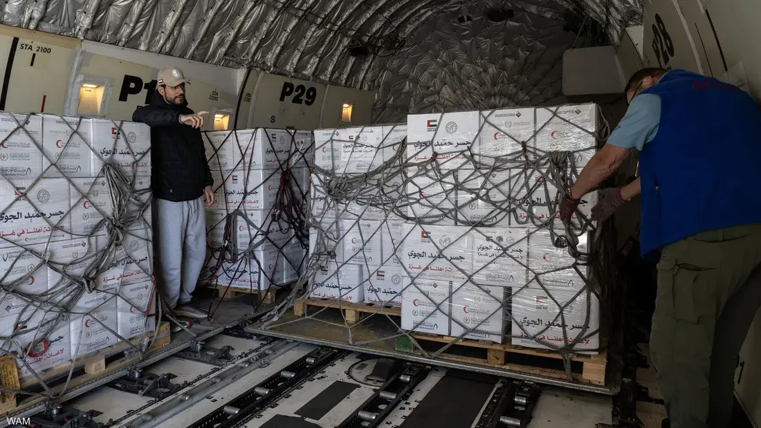 شحنة إنسانية تزن 100 طن من المواد الغذائية لتعزيز الأمن الغذائي للأسر المتضررة في القطاع