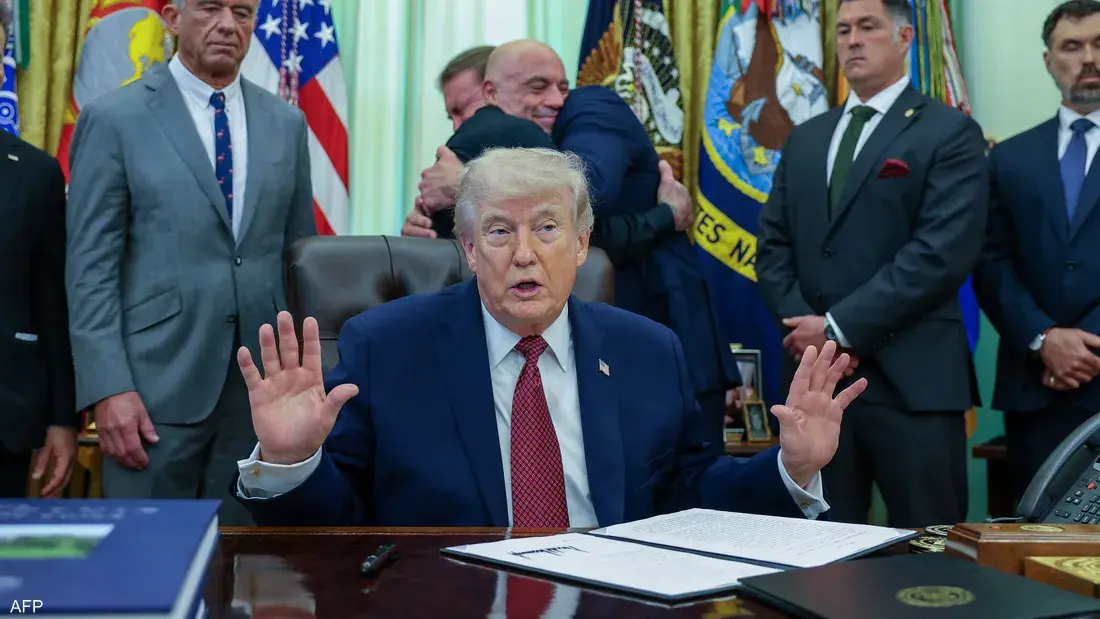 الرئيس الأميركي يؤكد أن الهدف من المفاوضات هو منع طهران من امتلاك سلاح نووي، ويشير إلى استعداد واشنطن للمشاركة في محادثات باكستان وسط غموض بشأن حضور إيران