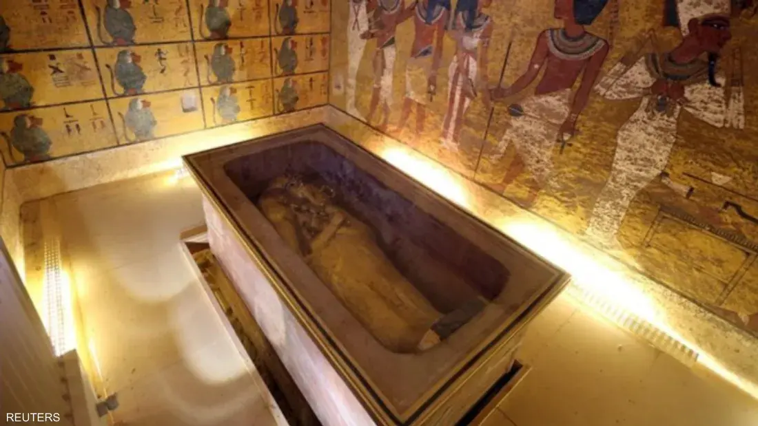 ربط فلكي بين تصميم المقبرة وانتقال الحكم إلى الملك "آي" يعزز فرضية الشرعية الدينية