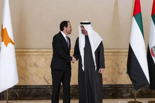 محمد بن زايد ورئيس قبرص يبحثان تعزيز الشراكة الإستراتيجية وتطورات المنطقة