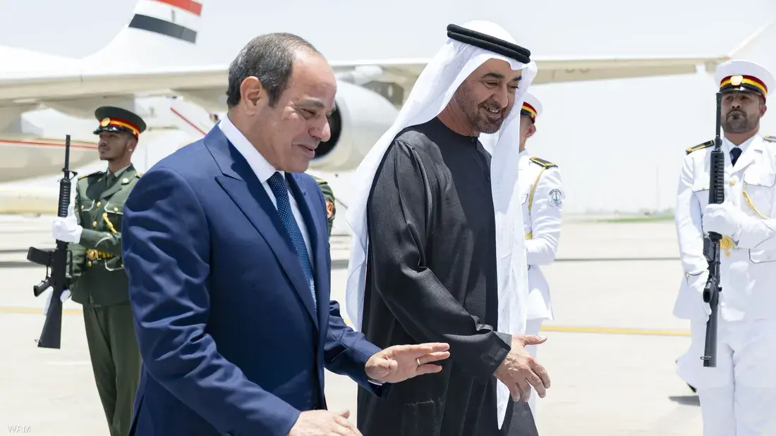 محمد بن زايد والسيسي يبحثان تعزيز التعاون الثنائي وتطورات الأوضاع الإقليمية