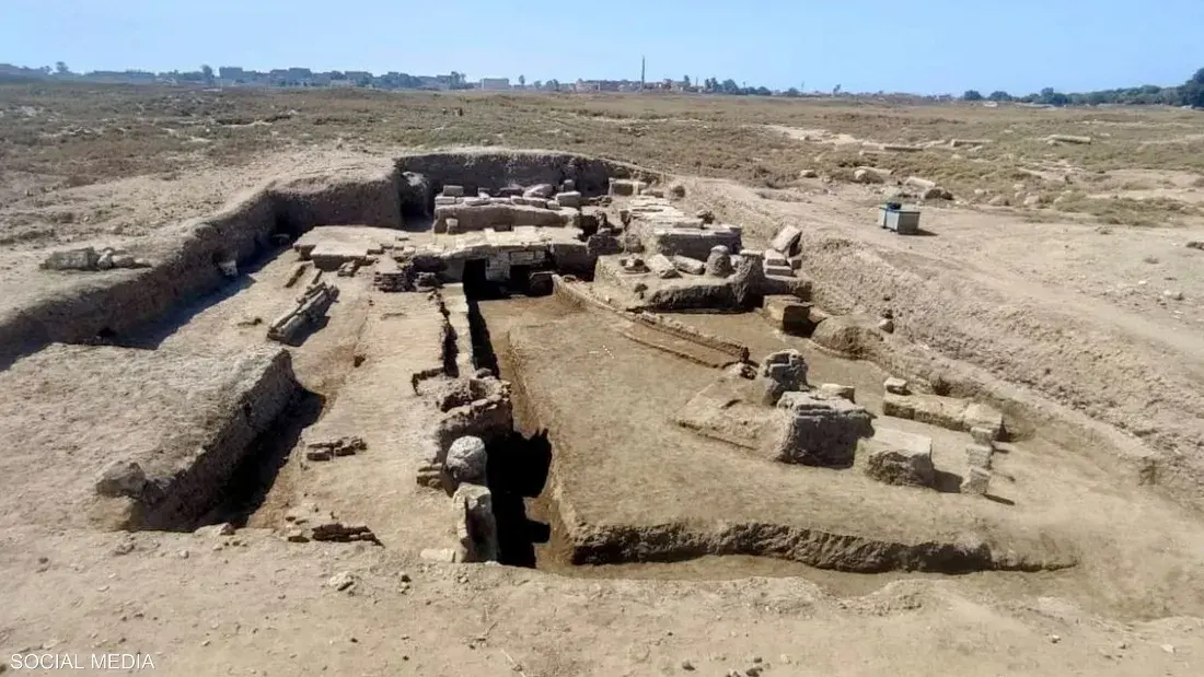 عثرت بعثة أثرية مصرية على نقوش لسنوسرت الثالث وبقايا معبد روماني ورأس تمثال لأفروديت ضمن كشف يعزز أهمية المدينة التاريخية