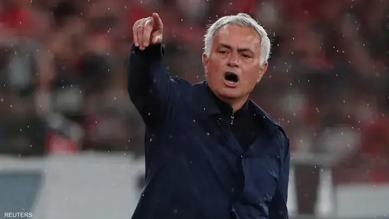 ريال مدريد يقدم مدربه الجديد جوزيه مورينيو في تقديم استثنائي بفلورينتيو بيريز