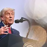 ترامب: الاتفاق مع إيران بات وشيكًا.. وتلويح أميركي باستئناف الحرب في حال الإخلال ببنوده