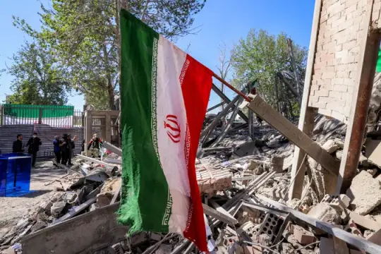 إسرائيل تطلب ضوءًا أخضر أميركيًا لضرب أهداف إيرانية حيوية وسط مساعٍ لتغيير المعادلة