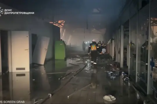 أوكرانيا.. 16 قتيلاً و130 مصاباً في هجوم روسي على مركز تجاري بكريفي ريه