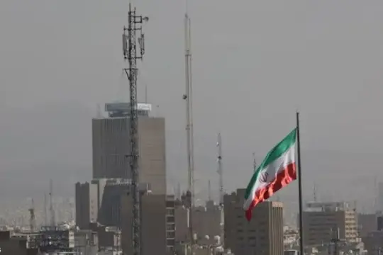 واشنطن تفرض عقوبات على 13 فرداً وكياناً لدعمهم مشتريات إيران العسكرية