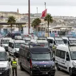 مدريد تنفي تورط المغرب في تدفق المهاجرين إلى سبتة وتفكك شبكة لتهريب البشر