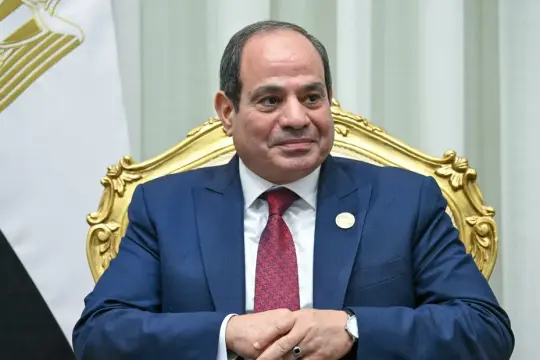 السيسي: حقوق مصر المائية قضية وجودية ونرفض تسييس ملف مياه النيل