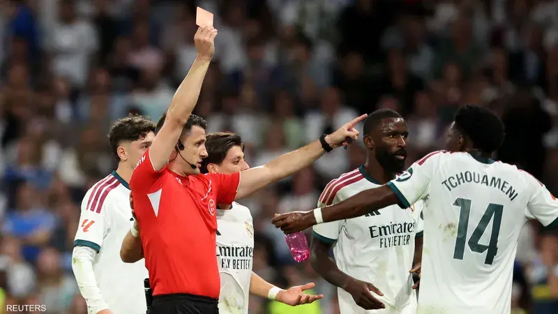 اللاعب يثير الجدل بتعليق "يا للعار"