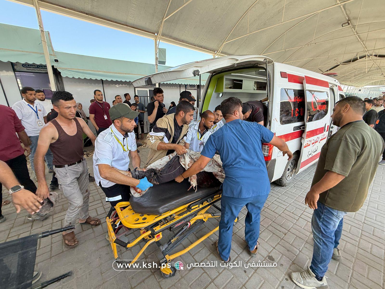 استشهاد طفل وإصابة آخرين في قصف إسرائيلي غرب خان يونس